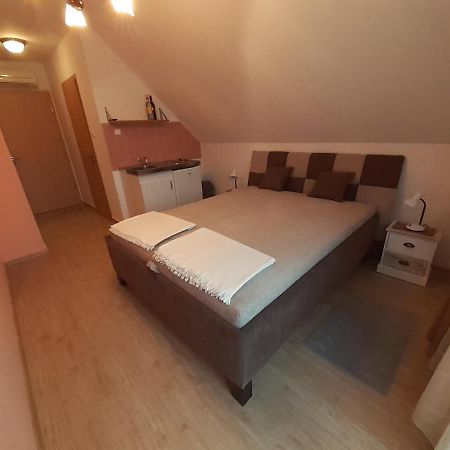 Pacsirta Vendégház Egerszalók Esterno foto